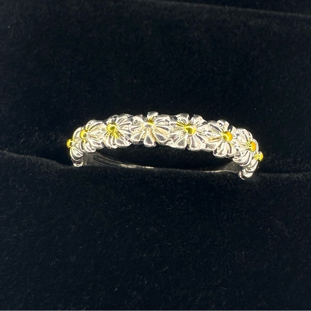 Adjustable Silver Daisy Ring – Enamel Floral Boho Jewelry NWOT - Picture 8 of 17